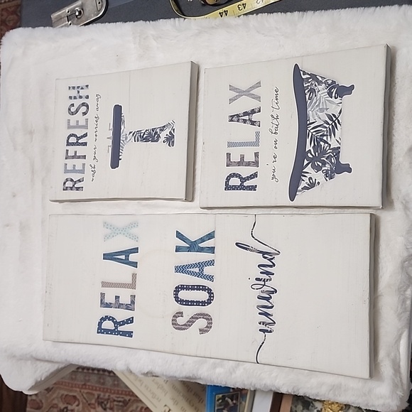 CANVAS BATHROOM  WALL HANGINGS.  USED CONDITION. - Picture 1 of 7